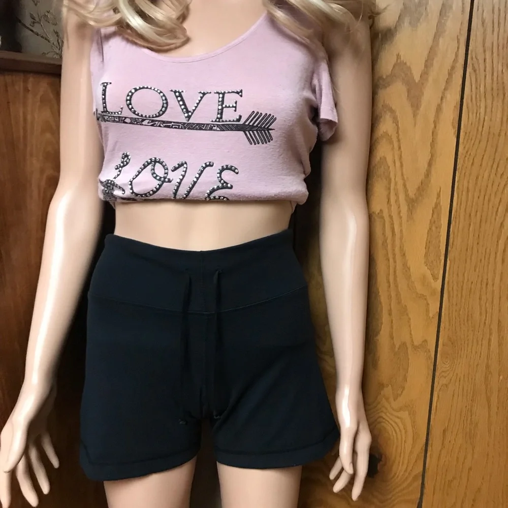 Lululemon Women"s Knock Out Short Black Microstripe Yoga- Size None - Picture 2 of 16